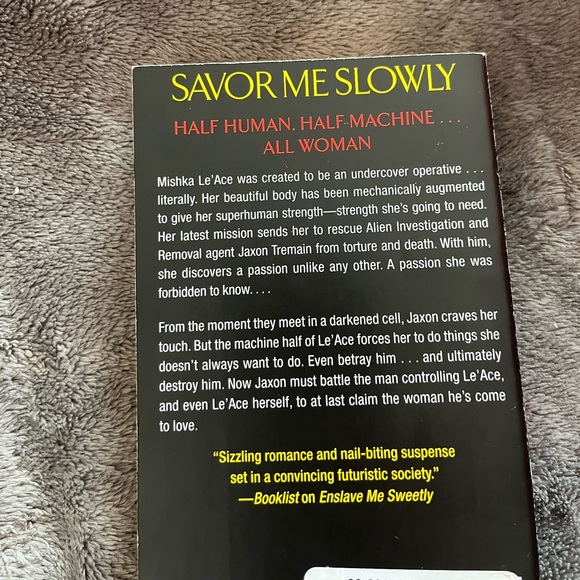 5 Paperbacks - Picture 8 of 10